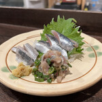 金町製麺 - 鰯の刺身、酢〆、なめろうの3点盛り　400円