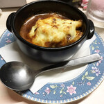 がばちょ - 煮込みハンバーグチーズ焼き（550円）