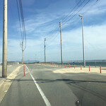 SHOP ヒロ - 風が強かったりしたら県道に砂山が出来る