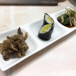 がばちょ - セット（アテ3品+ドリンク1杯/500円牛シグレ煮、しんこ巻き、かつおのたたき