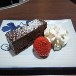 ろばた - デザートはザッハトルテ風でしたヨ
