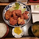 普通の食堂いわま - 鶏のから揚げ定食