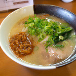 らぁ麺むらまさ - 「味噌たんたん麺」（680円）。キレイな丼にキレイに盛りつけられてます。