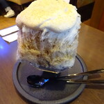 慈げん - 上がきなこクリーム表面に黒蜜