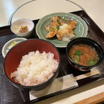 Meigetsu - そいの唐揚定食