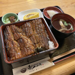 Sumibiyaki Unagi Higashiyama Bussan - 上重