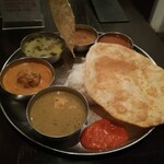 ランチミールス