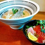 鯛塩ラーメン 堂の浦 - 鯛の塩らーめんイクラ丼セット