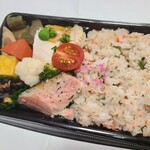 大地ノ青果店 DELICA TESSEN - カロリーオフ弁当(550円)です。