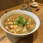 中国料理 jiu - サンラータンメン950円