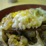 味処 つくし - 親子丼は、小中大から選べますが、「残さず食べてね♡」って言う、女将さんの眼差しに負けて、中をチョイス！ちなみに「チュウ」は求めておりません。（自爆）