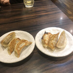 餃子専科 Dining Lee - ニンニク餃子、ニラ餃子