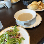 ベーカリーレストランサンマルク - サラダと本日のスープ