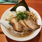 麺屋 六感堂 - 肉煮干（醤油）＋味玉