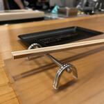 f - 基本料理はお箸のみ