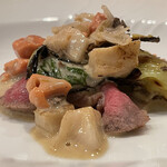 f - 秋田錦牛のソテー　香茸と帆立のソテー