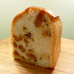 Komehiro - 胡桃パン　１９０円（ハーフ）