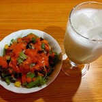 バグルンキッチン - サラダとラッシー