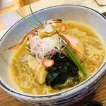 中華そば麦右衛門 - 桜の塩ワンタン麺･:*+.\(( °ω° ))/.:+