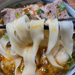 耶曼牛肉面 - 平麺タイプ→リフト