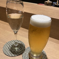 名駅 鮨 天野 - 生ビールで乾杯‼️
