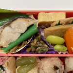 おこわ 米八 - 鰆焼魚 煮物