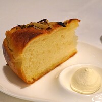 テストキッチンエイチ - 自家製のフォカッチャ