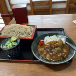 千倉庵 - もりそばとミニカレーのセット（900円）。