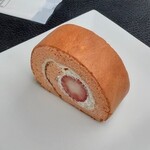 ル ミュゼ ドゥ アッシュ - 叔父：和甘さくら苺ロール