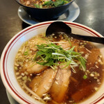 旨麺屋 優 - チャーシュー麺　醤油