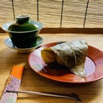 空也 - 鶴屋吉信さんの桜餅