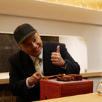 美会 - ビアさん自らTOKYO Xを焼き上げます