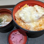 Nadai Hujisoba - チーズかつ丼