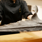 美会 - 嬉しいパフォーマンスもカウンターならでは！