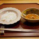 美会 - 世界一美味しいカレー
      別名：マッサマンカレー