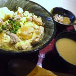 地鶏の生産農家直営店 一石三鳥 - 親子丼です♪