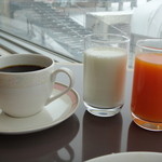 イーストサイド - ２０１３年２月再訪　コーヒー・牛乳・野菜ミックスジュース