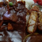 福楽苑 - カツは肉厚