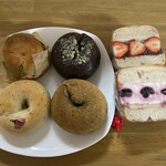 ベーグル研究所matatabi - サンドのボリューム感、まずは食べて下され(//∇//)