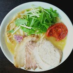 麺屋 京介 - しゅうゆ白湯(大盛、チャーシュー)