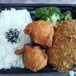 タガミ - 手造りメンチとから揚げのセット弁当 580円