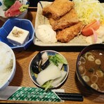 串屋 - サーモンフライ定食