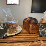 天然こうぼぱん とことこ - 嫁さん、この2種には、手出さなかったなぁ〜(・・?)