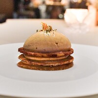 SEZANNE - ピエモンテ産ヘーゼルナッツ、バナナジャム、カヌレのアイス