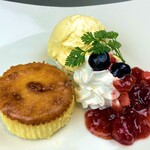韓の舌 - バスクチーズケーキ～バニラアイス添え～