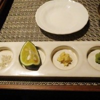 福島 もう利 - 醤油、マルドン塩、酢橘、生姜、山葵で