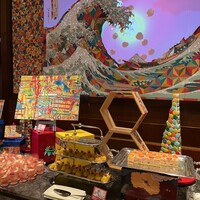 ロビーラウンジ 「マーブルラウンジ」 ヒルトン東京 - ポップな色合いのデザートビュッフェ