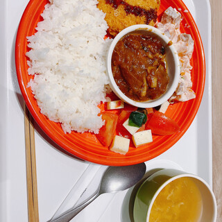 エムエムマーケット&カフェ_0