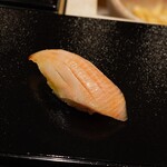 すし 良月 - ぶり