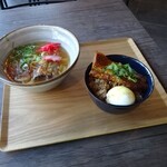 Nachupi Shokudou - ソーキそばとラフテー丼